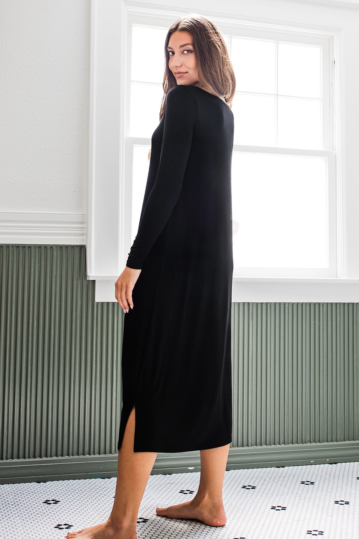 Neesha Scoop Neck Long Sleeve Bamboo Nightgown