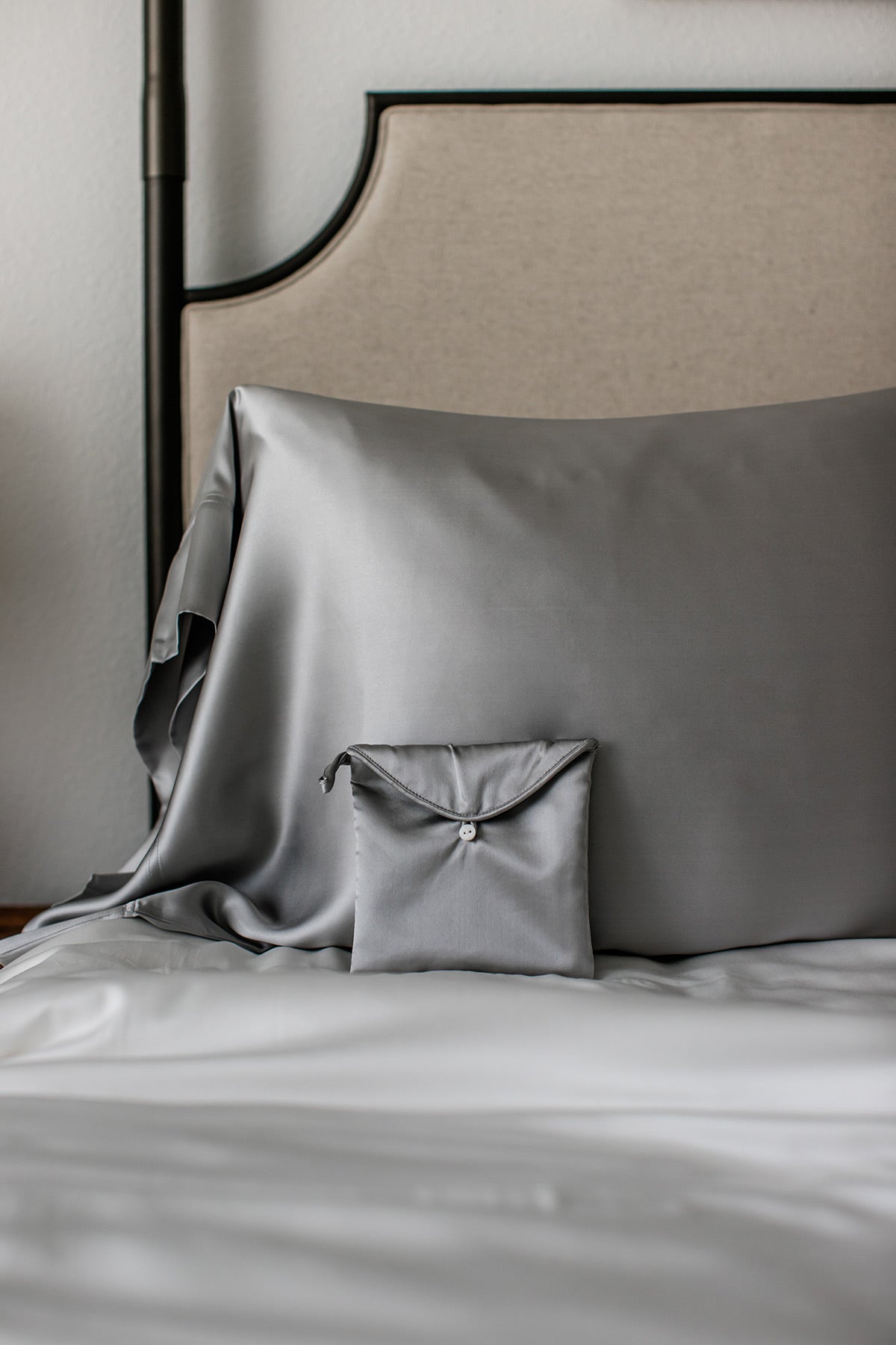 Charmeuse Silk Pillowcase in a Silk Envelope